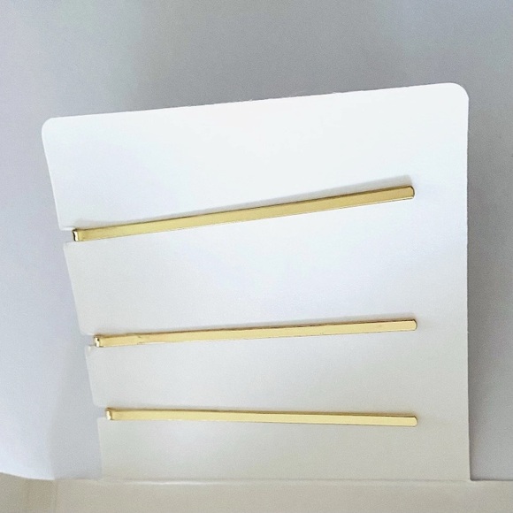 New Authentic Chanel GWP Gold Tone Metal Hair Bobby Pins (set of 3) main image 2